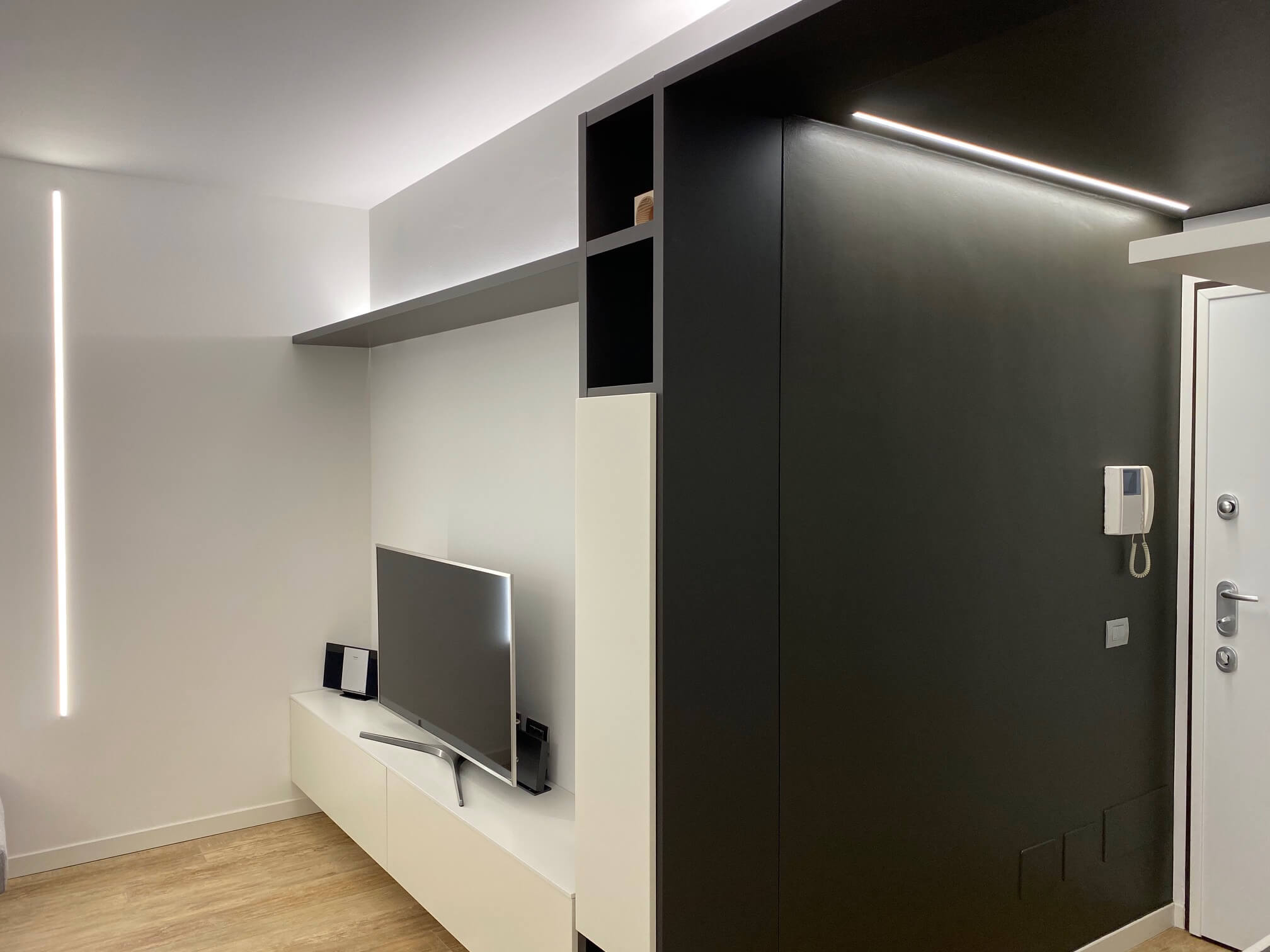 Apartment FSV, photo 2 of 24